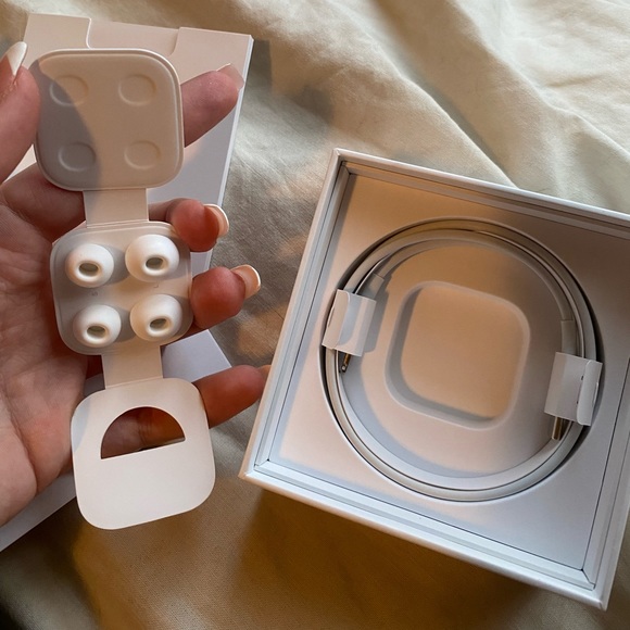 Apple AirPods Pro - Picture 9 of 9